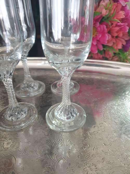 4 champagne flute glasses