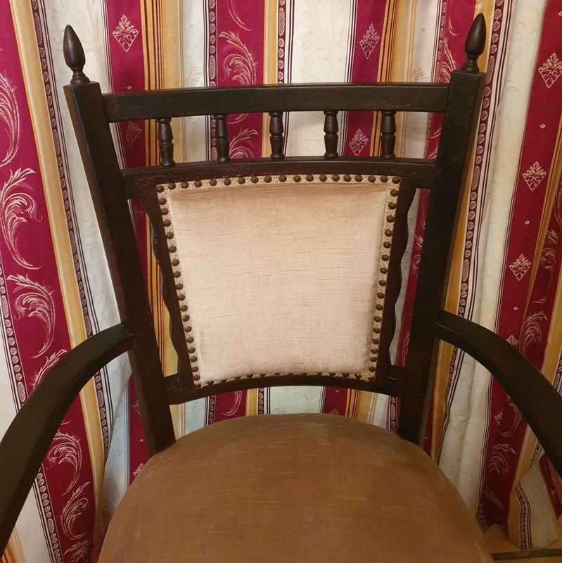 Antique Chair | 60 x 49 x 105 cm High |