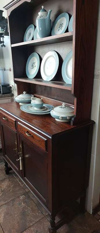 Solid Old English Oak display sideboard