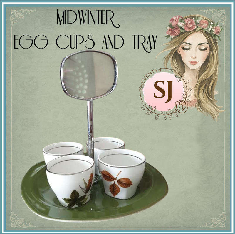 MIDWINTER | EGG CUPS AND TRAY | VINTAGE | DECOR |