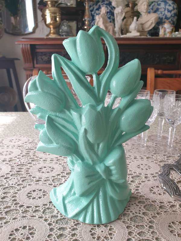 CAST IRON DOORSTOP | PAINTED | VINTAGE |