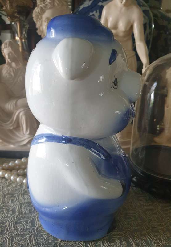 Vintage large ceramic piggy bank, very cute and kitsch