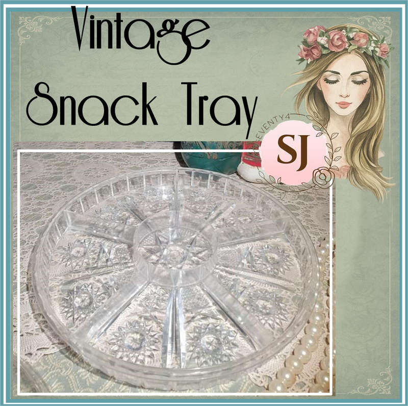Vintage Snack Tray Plastic Very good condition for age.
