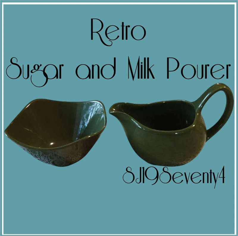 SUGAR AND MILK POURER