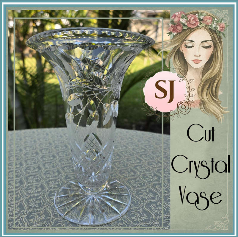 Stunning Cut Crystal Vase  22 cm High | Elegant Sparkle | 01 |