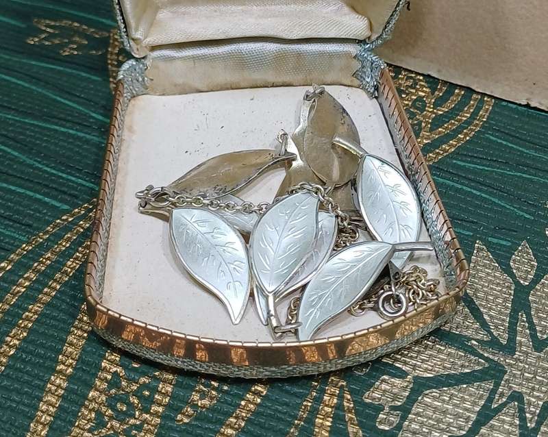 1950s David-Andersen White Enamel Sterling Silver Leaf Set  Necklace & Clip-On Earrings