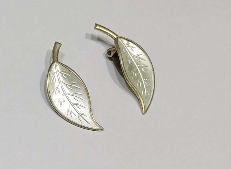 1950s David-Andersen White Enamel Sterling Silver Leaf Set  Necklace & Clip-On Earrings