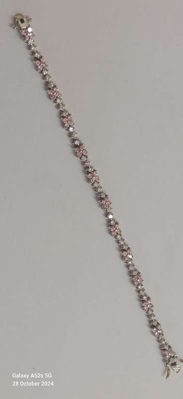 Spectacular sterling silver cz tennis bracelet 13.3g
