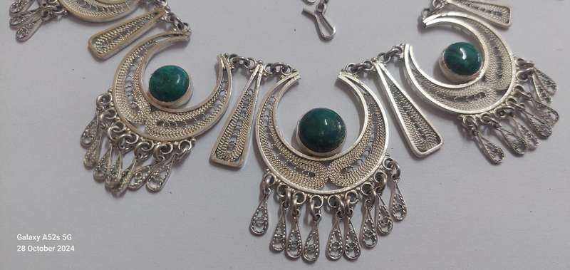 Amazing vintage sterling filigree silver green stone necklace 47.7g