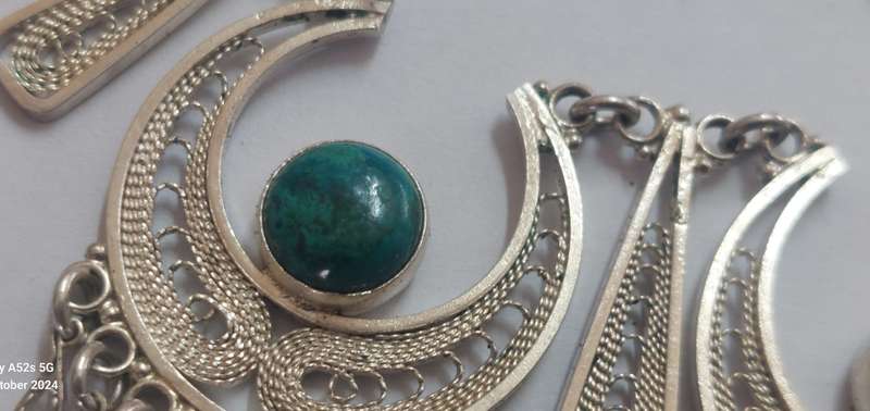 Amazing vintage sterling filigree silver green stone necklace 47.7g