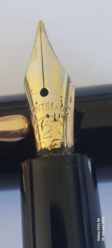 Vintage Montblanc 342 fountain pen working just needs ink Value R3500
