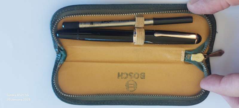 Vintage Montblanc 342 fountain pen working just needs ink Value R3500