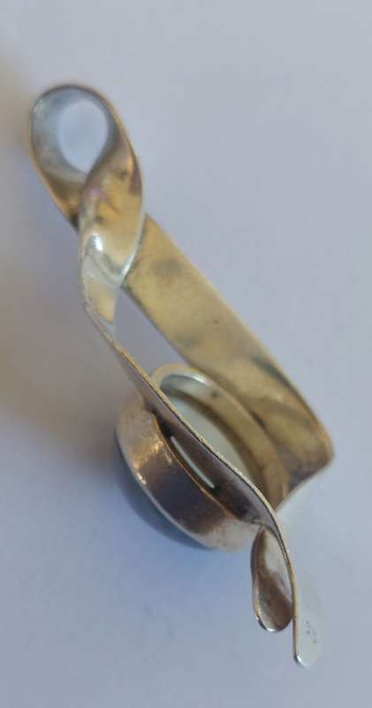 Large sterling silver Mabe pearl pendant 6.7g
