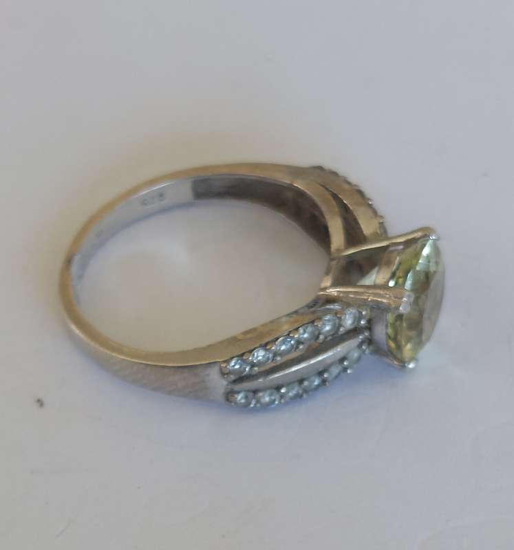 Fabulous sterling silver citrine & cz ring 2.8g
