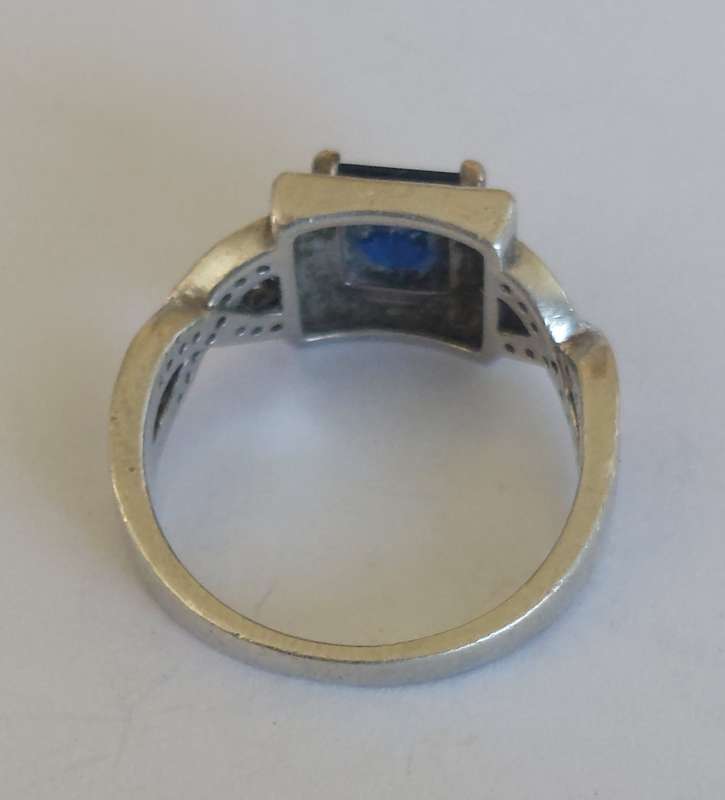 Magnificent sterling silver sapphire & cz ring 3.7g