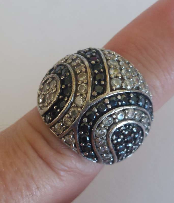 Spectacular large sterling silver black & white cz ring 10.6g