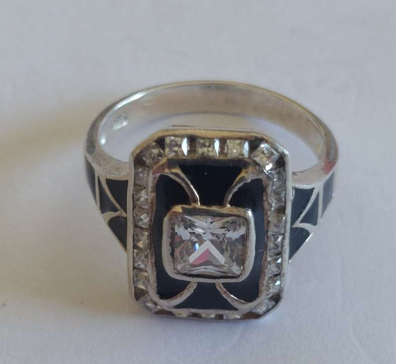 Exquisite vintage sterling silver enamel & cz ring 4.3g