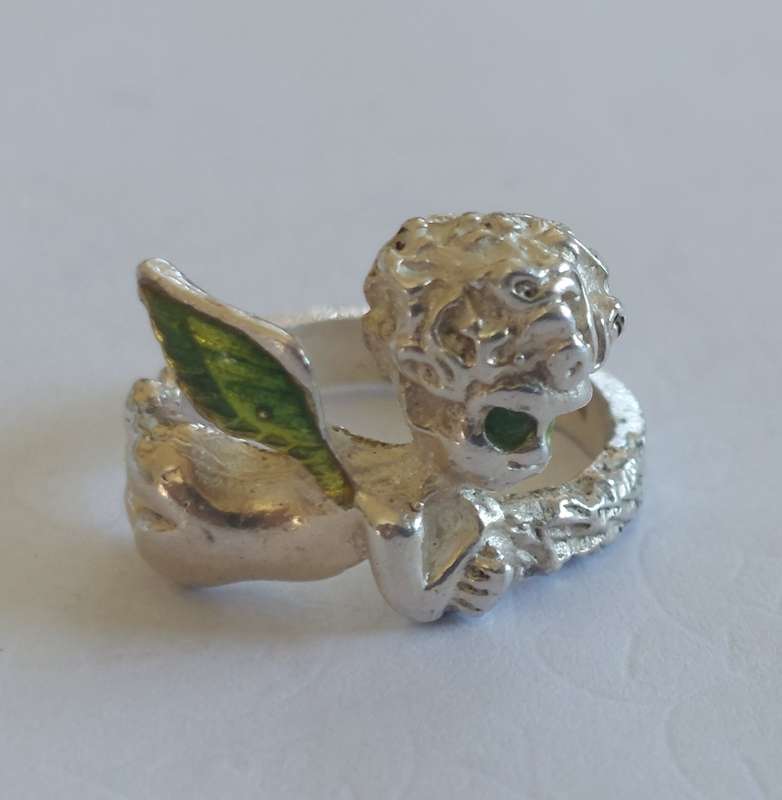 Beautiful vintage sterling silver enamel cherub ring 6.2g