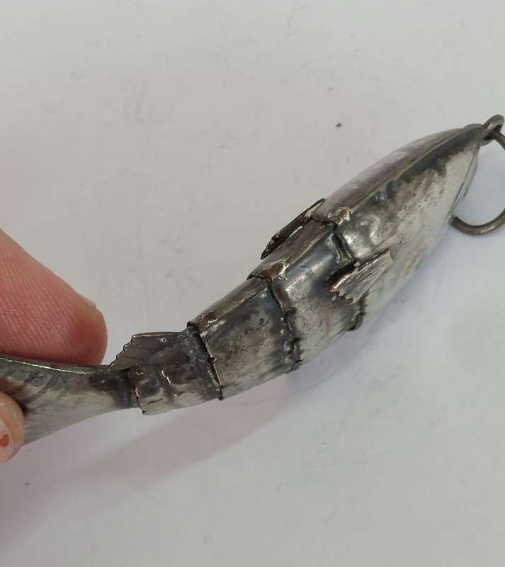 Antique Argentina 62% silver articulated fish pendant circa 1910  10.4g  Value R1800
