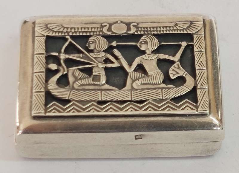 Very rare!! Egyptian hallmarked sterling silver pillbox, stunning detail 22.7g value R1500