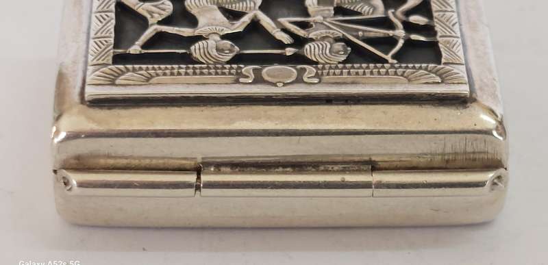 Very rare!! Egyptian hallmarked sterling silver pillbox, stunning detail 22.7g value R1500