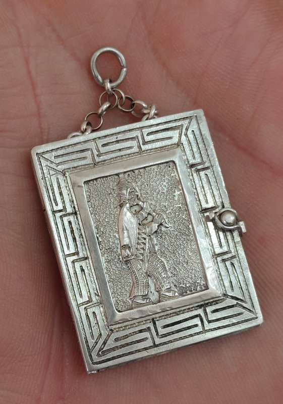 Amazing vintage sterling silver book form locket 11.4g
