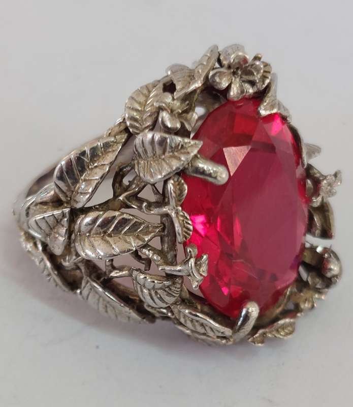 Spectacular large vintage sterling silver ruby ring 16.3g