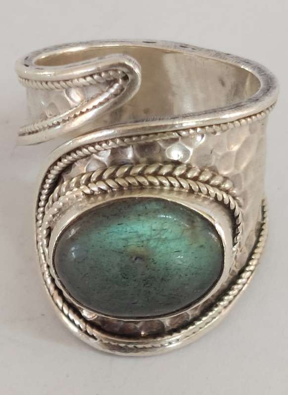 Magnificent vintage sterling silver labradorite ring 10.7g
