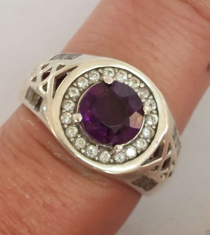 Exceptional vintage sterling silver amethyst ring 5.0g