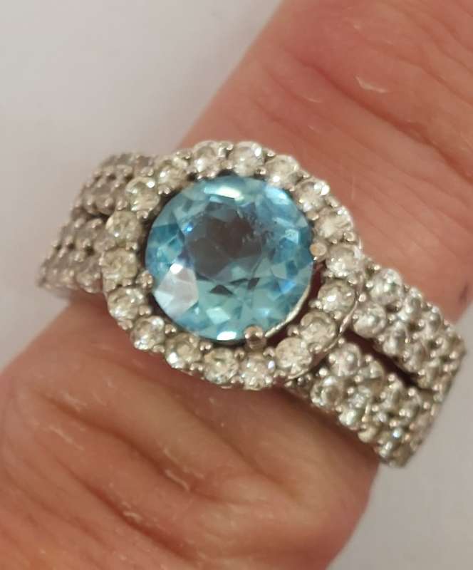 Gorgeous vintage sterling silver topaz & cz ring 5.9g
