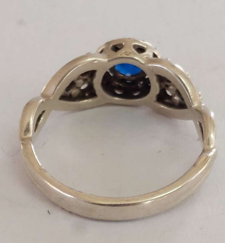 Exquisite sterling silver sapphire & cz ring 2.9g