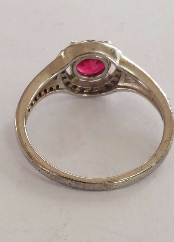 Stunning sterling silver ruby &cz ring 2.7g