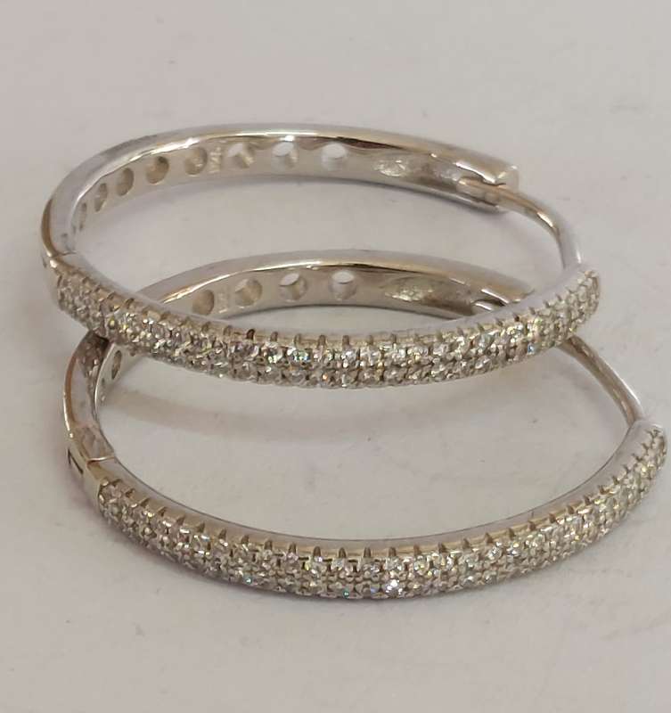 Gorgeous sterling silver cz hoop earrings amazing quality 5.7g value R850