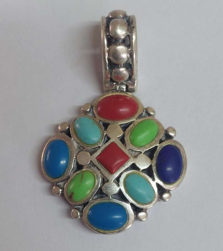 WOW!! Vintage sterling silver multi stone pendant 7.2g