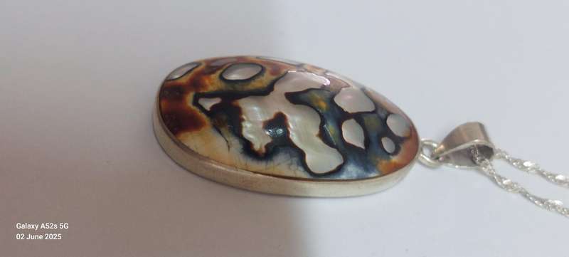 Increadible vintage sterling silver shell pendant with chain 15.0g