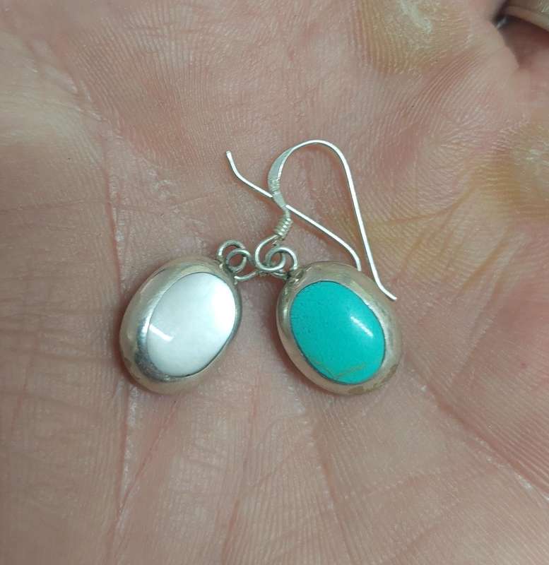 WOW!! 2 in 1 sterling silver turquoise & mother of pearl earrings 2.7g