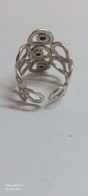 Fantastic design sterling silver onyx ring 7.3g WOW!!
