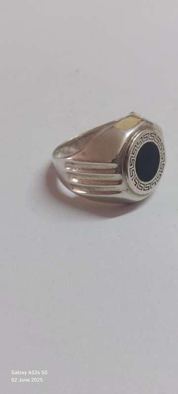 Amazing large sterling silver onyx ring 7.7g