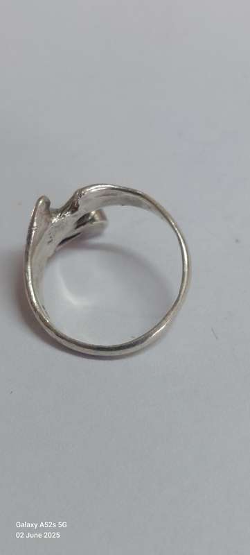 Rare vintage Ok. Sterling silver garnet eagle ring 2.0g