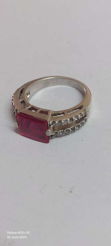 Vintage sterling silver ruby & cz ring 6.6g