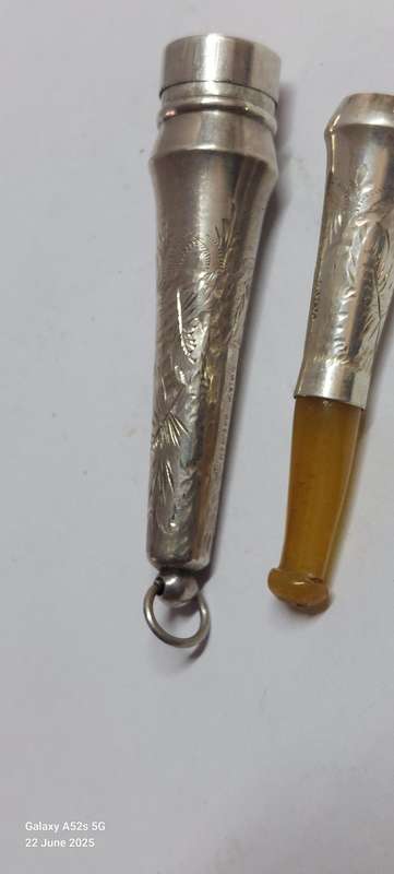 Exquisite 1914 Birmingham silver & amber cigarette holder with case Value R1500
