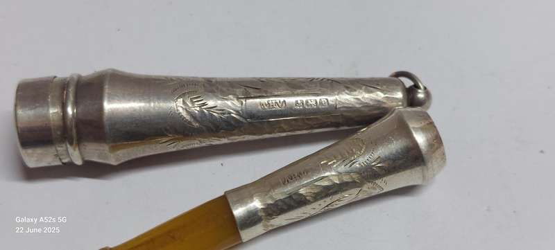 Exquisite 1914 Birmingham silver & amber cigarette holder with case Value R1500