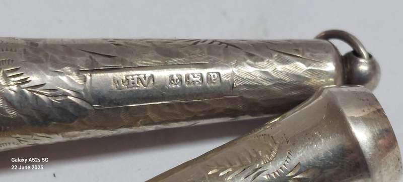 Exquisite 1914 Birmingham silver & amber cigarette holder with case Value R1500