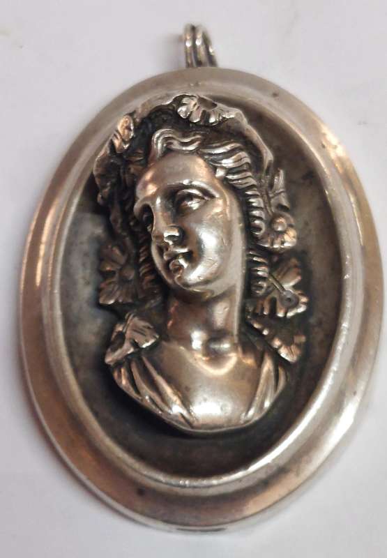 Rare!! Large 999 silver Henryk Winograd pendant 37g Value R6000
