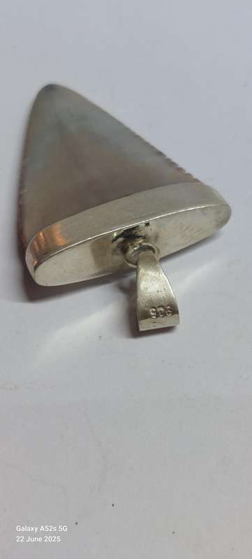 Wow!! Large Vintage sterling silver fossilized shark tooth pendant 12.2g