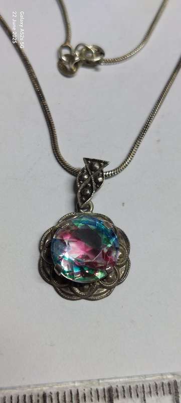 Vintage Studio Quattro sterling silver rhinestone pendant & chain 6.0g