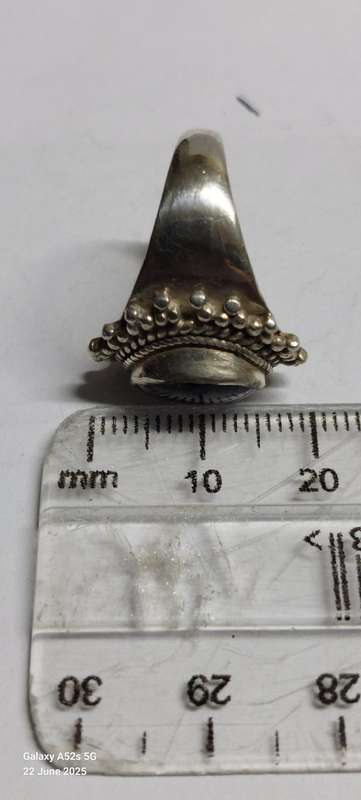 Vintage sterling silver cabochon ruby ring 6.1g
