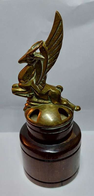 Rare!! WW2 SA Airforce pith helmet finial Value R1500