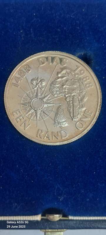 Wow!! Boxed 1988 Dias silver R1 coin 15g