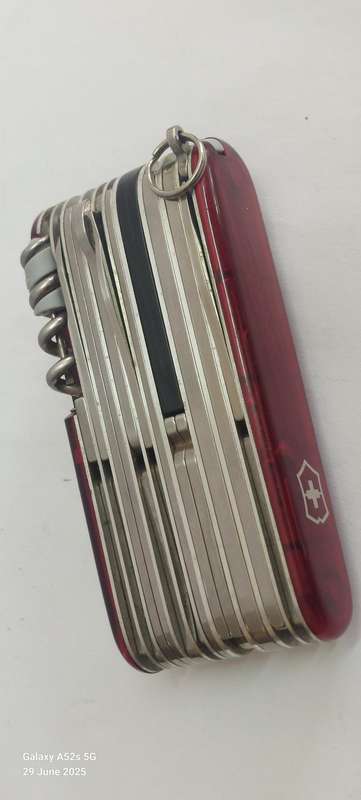 Rare!! Vitorinox Swiss Army Champ XLT 49 function knife Value R4500